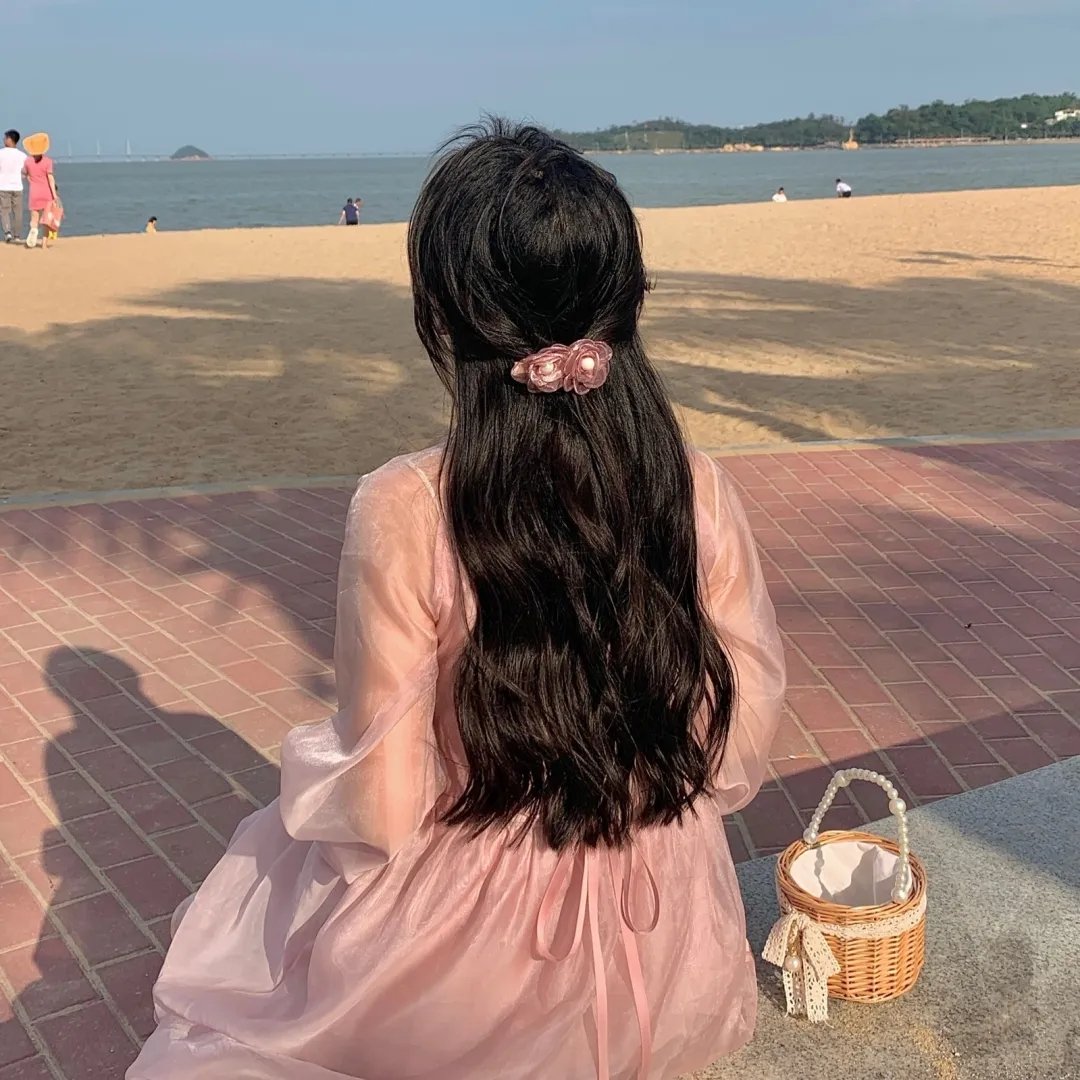 两极对立